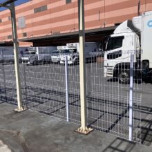 サイゼリヤ工場敷地内 フェンス修繕工事 No.2793の施工写真3