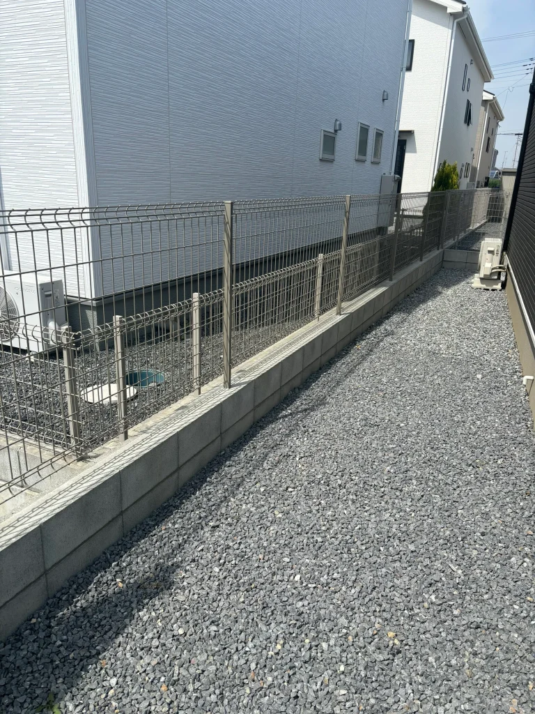 埼玉県加須市　目隠しフェンス工事　LIXILフェンスAB　YS3型　施工　No.2808