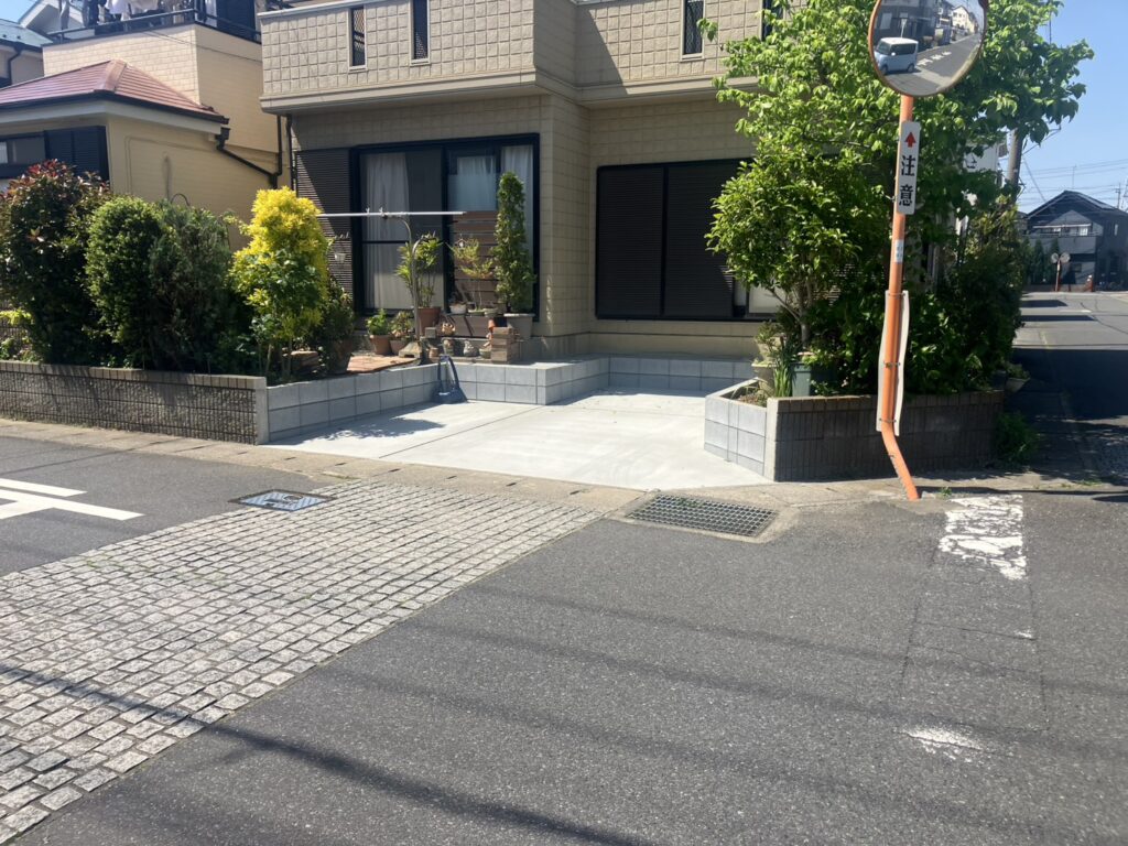 【久喜市】　駐車場拡張工事　No.2832