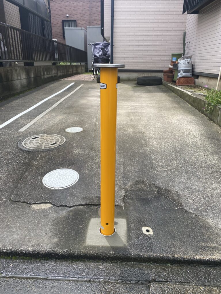【蓮田市】　車盗難防止用ポール設置工事　No.2883