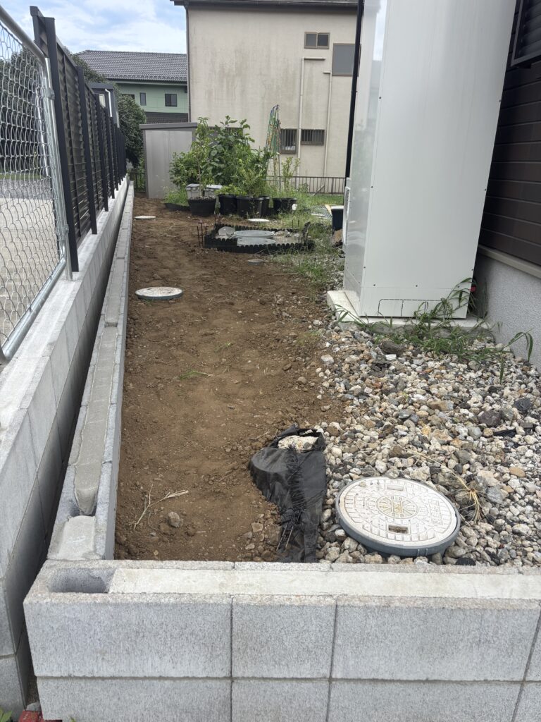 埼玉県坂戸市　境界ブロック工事　No.2955