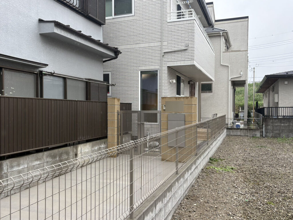 埼玉県三郷市　新築外構工事　No.2950