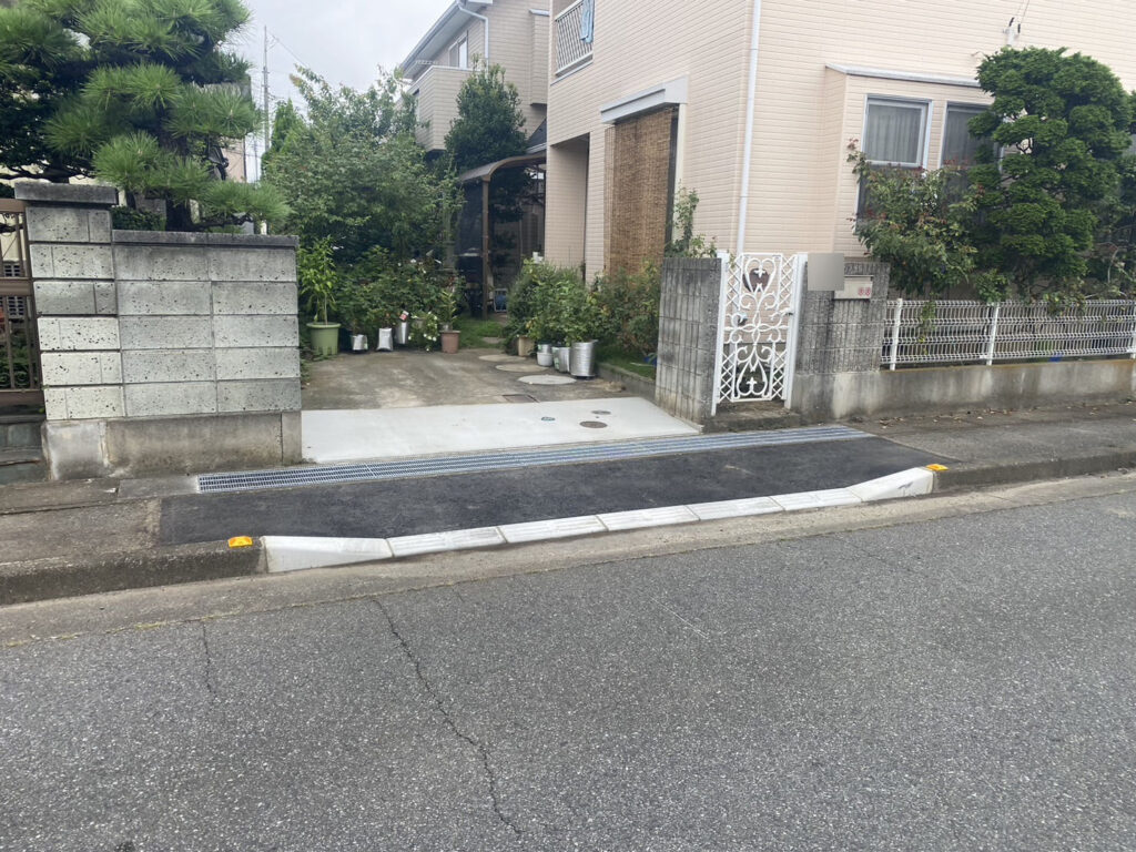 埼玉県深谷市　歩道の切り下げ工事　No.2938